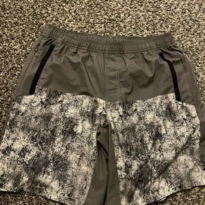 RVCA Men's Gray and Black Athletic Shorts